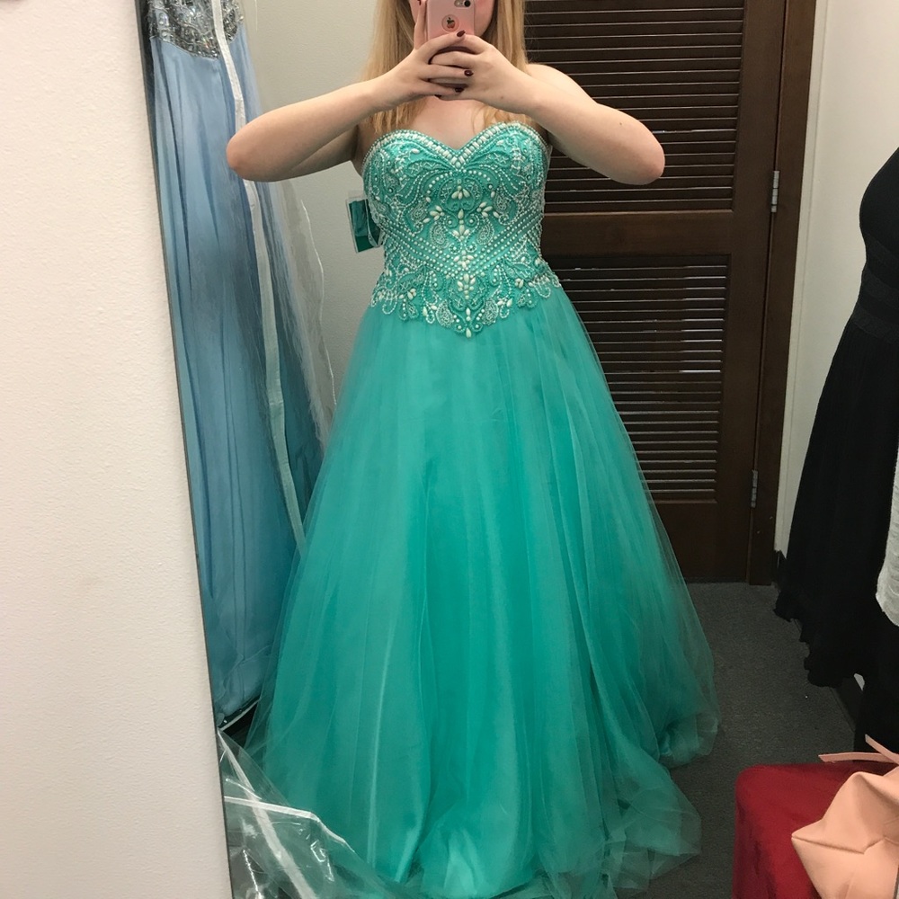 GLS INC Prom Dress